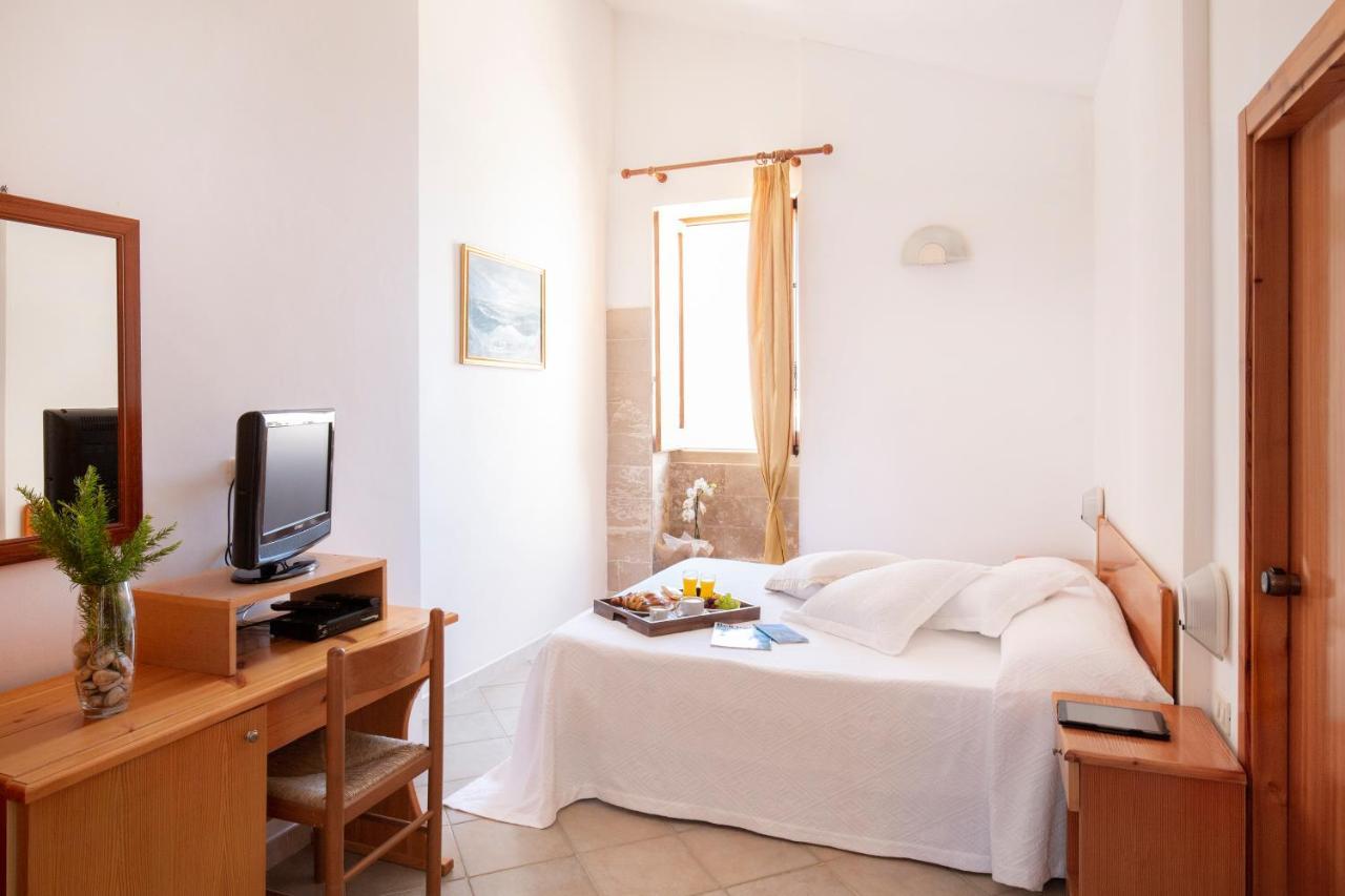 Hotel Punta San Francesco Vieste Eksteriør bilde